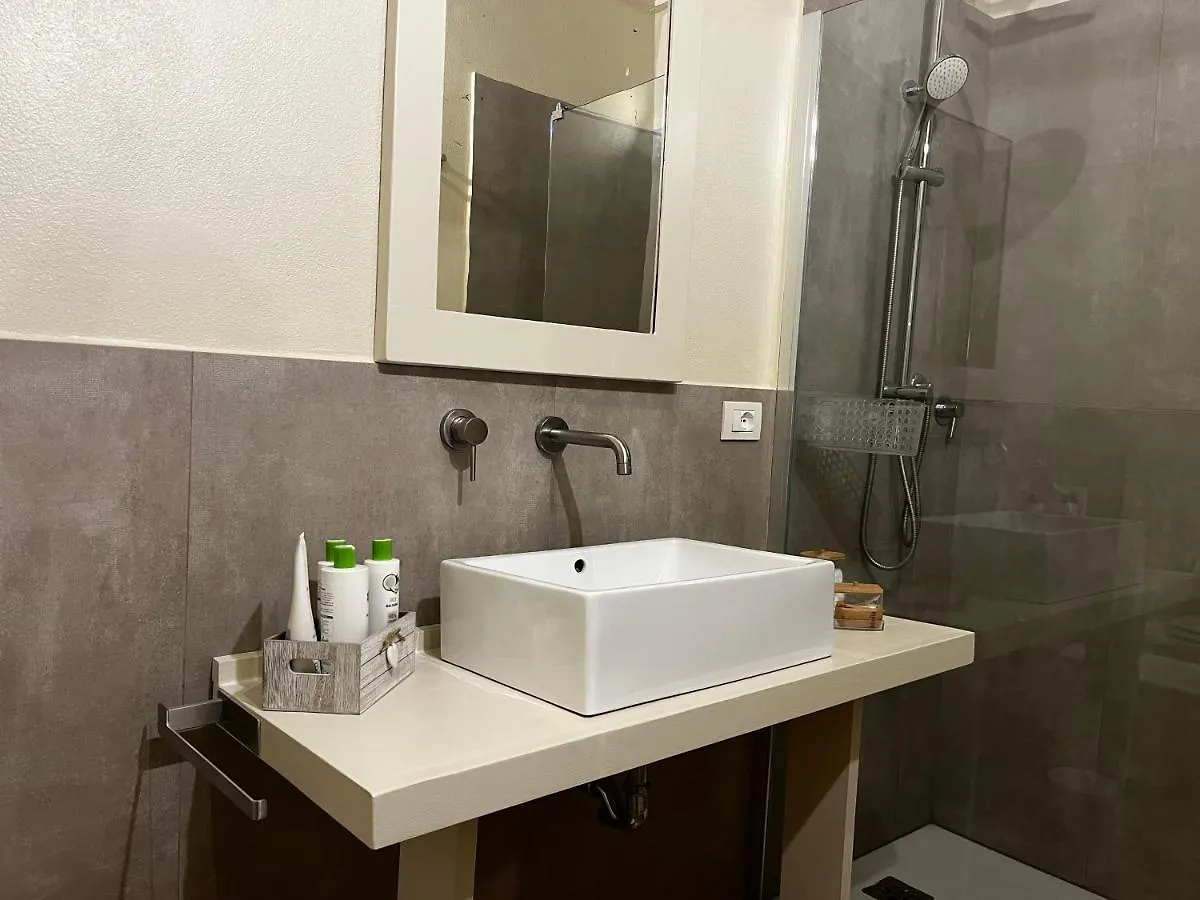 Apartment Maison Del Ducato Cavour 37 Parma Italy